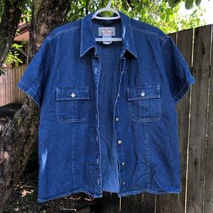 PLUS-SIZED DENIM TEE